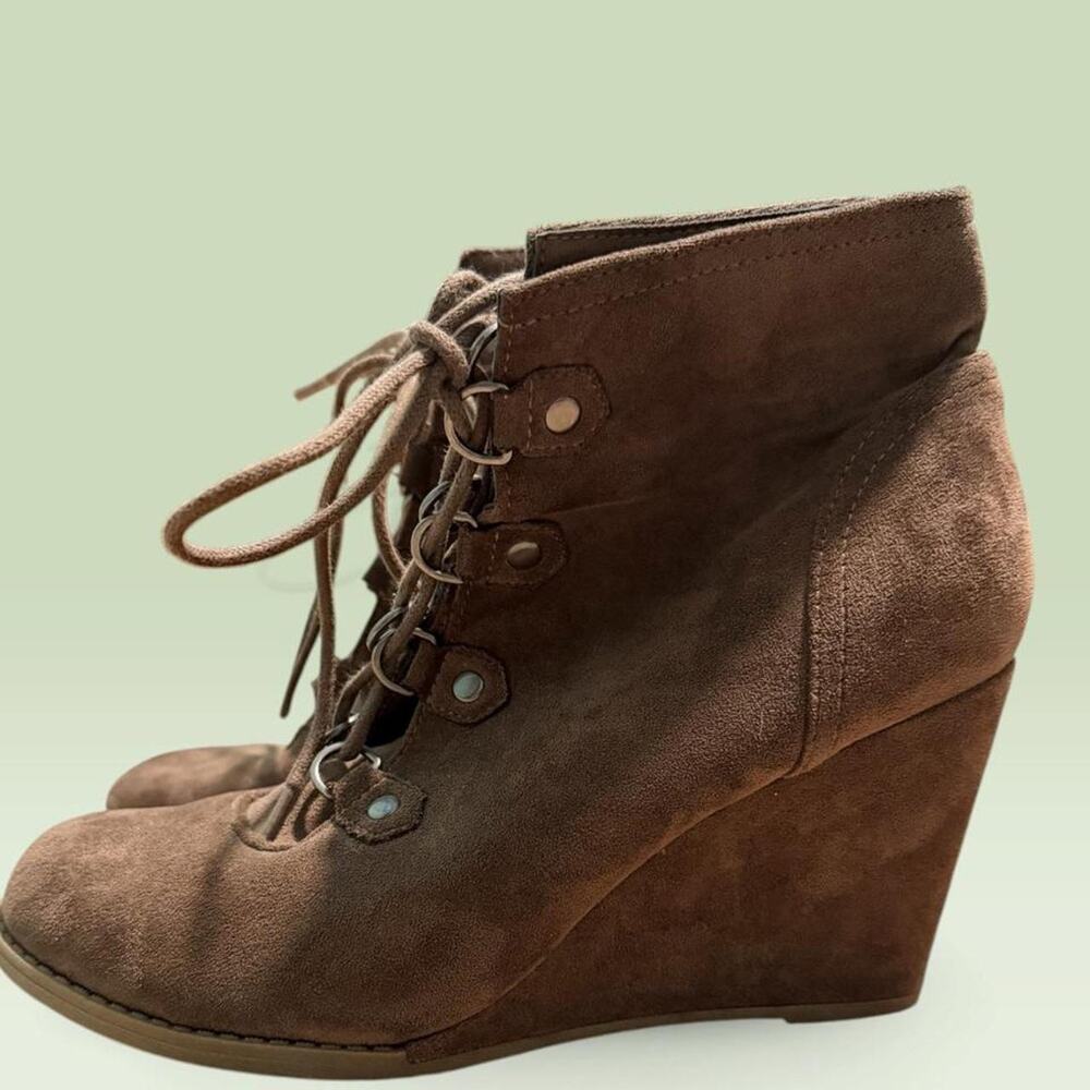 Madden girl brown suede wedge heels 8.5M